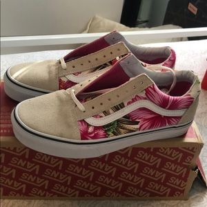 Hawaiian print vans